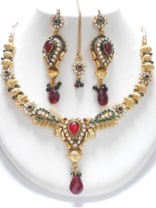 Polki Necklace Set